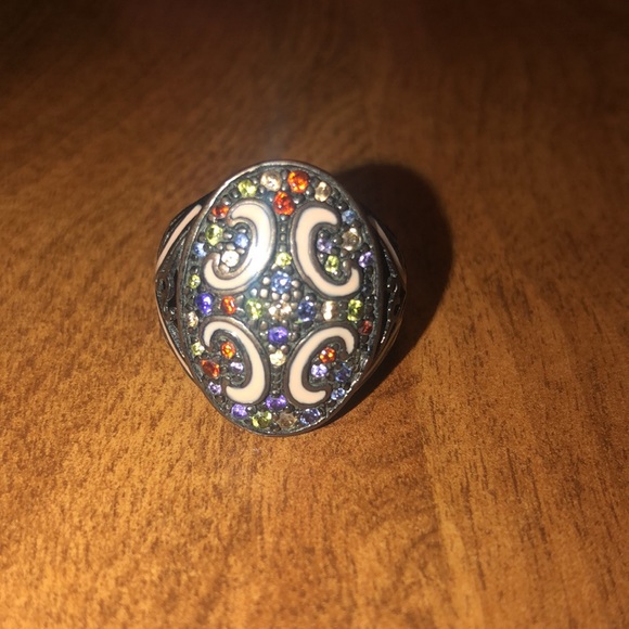 Pretty Costume Rhinestone Ring - Picture 10 of 16